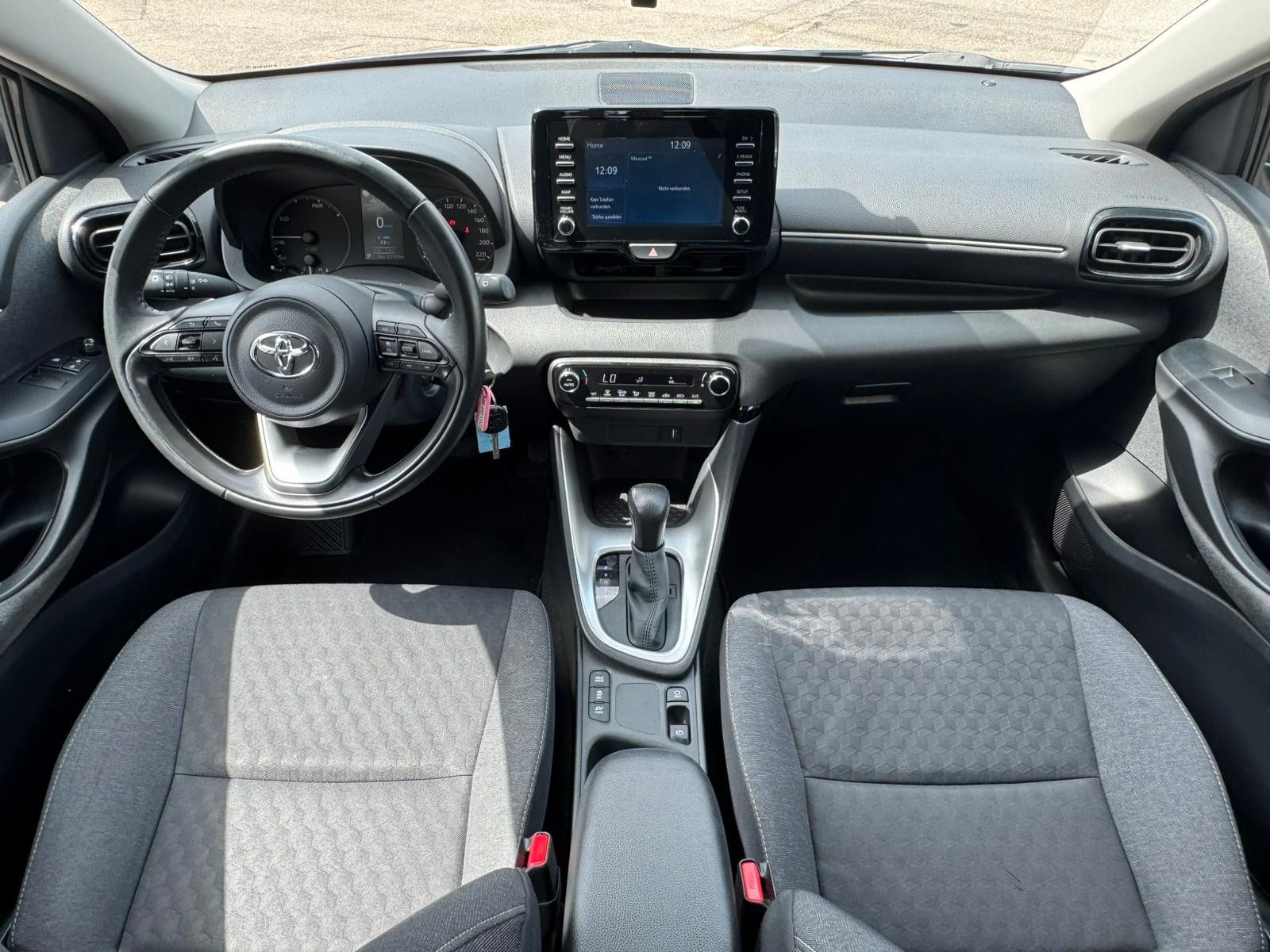 Toyota Yaris 1.5 Hybrid AUT Comfort - Samsaru's Car Outlet