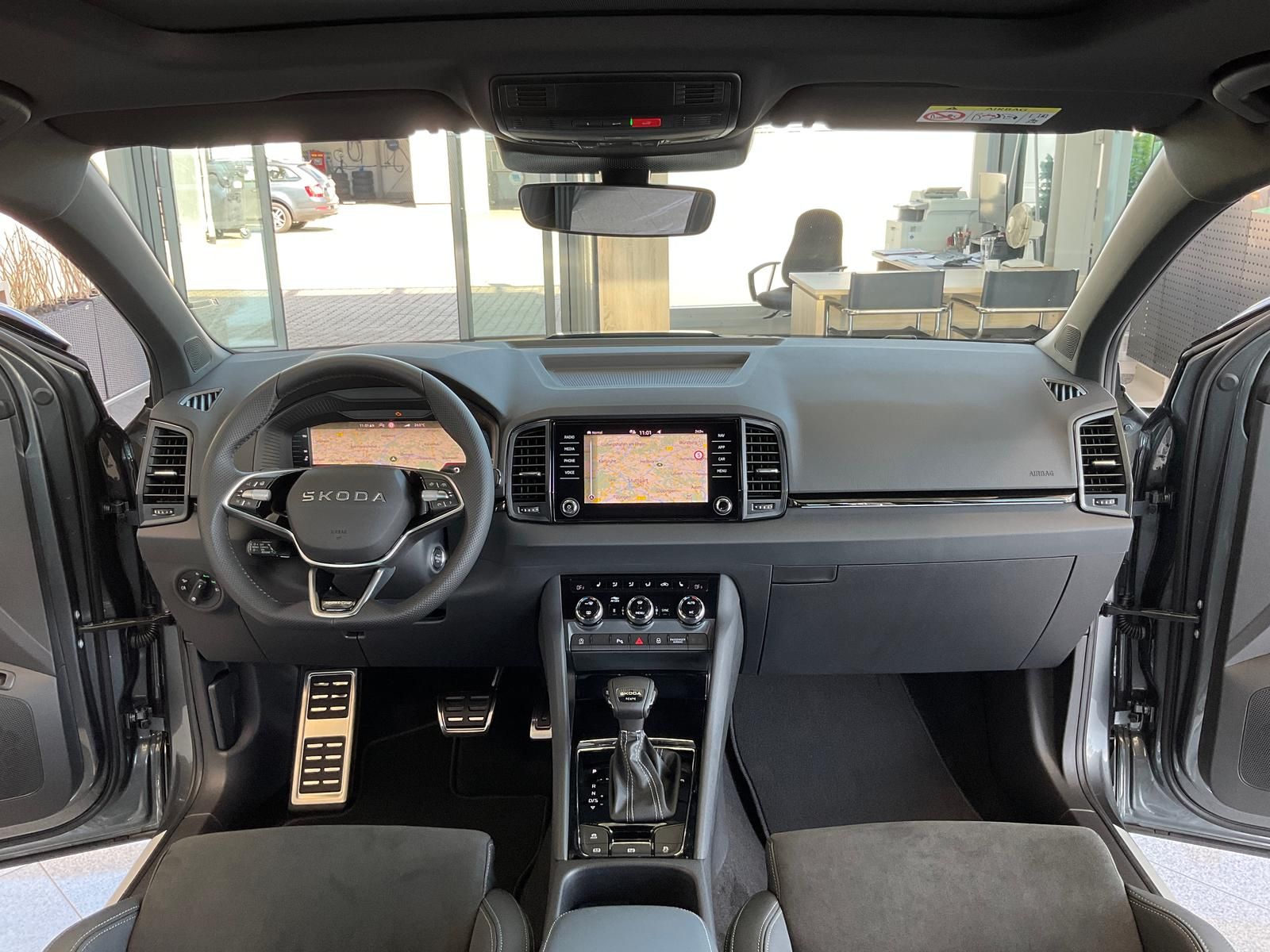 Skoda Karoq 2.0TSI Sportline 4x4 5JGarantie AHK StHz P