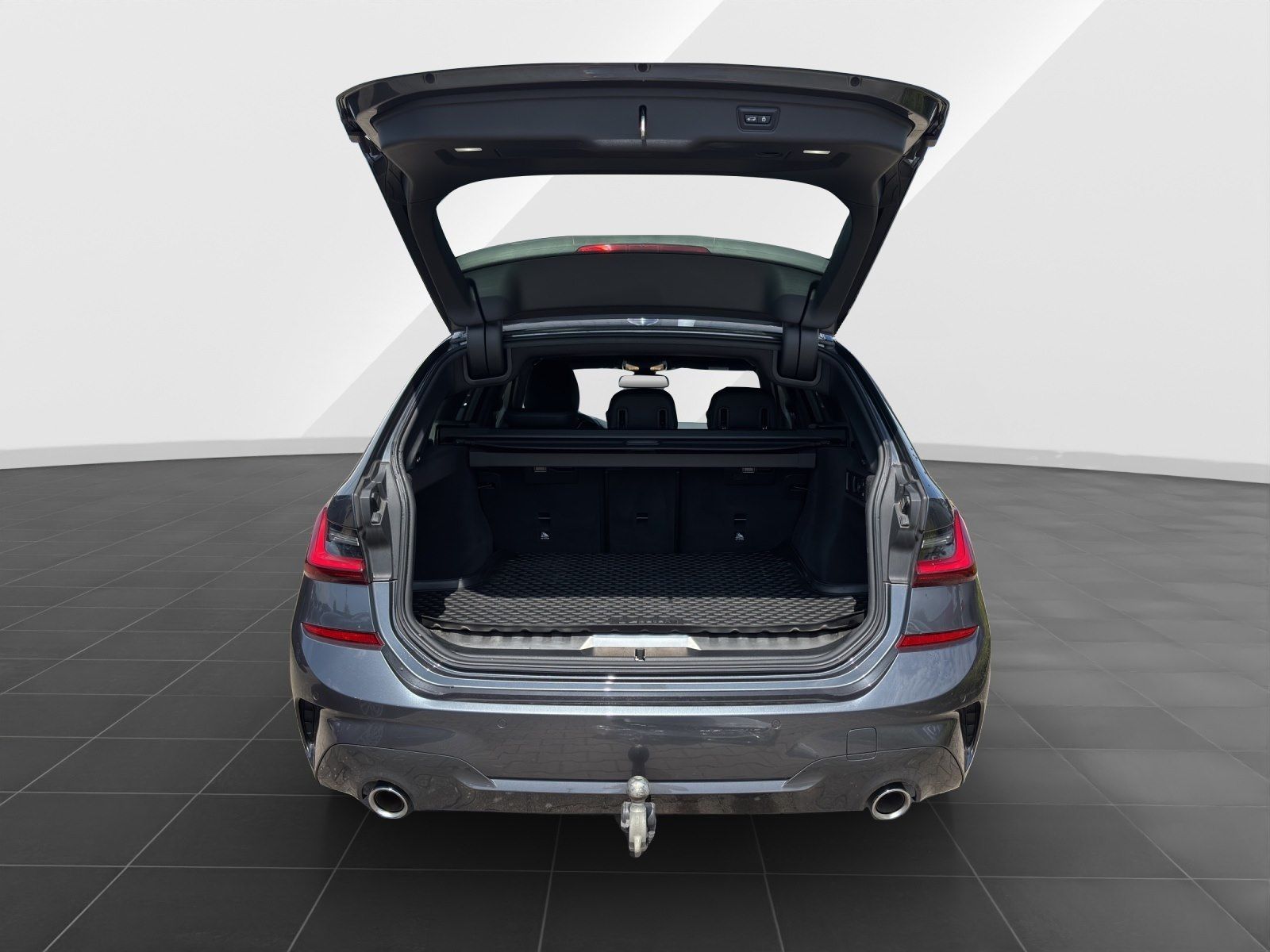 BMW 320e xDrive Touring M Sport - Samsaru's Car Outlet