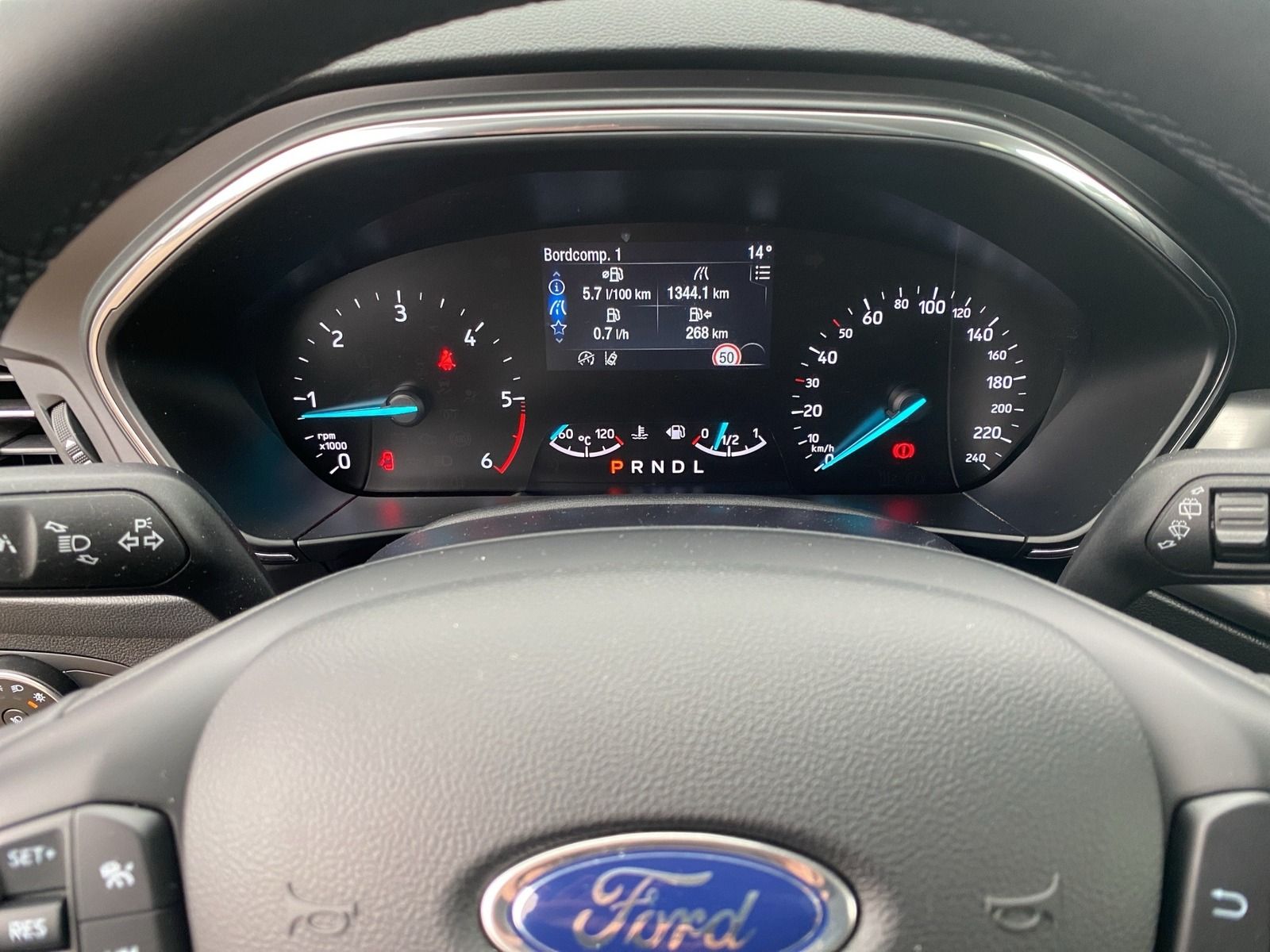 Ford Focus Turnier 1.5 EB Titanium Aut.*Navi*LED*RFK
