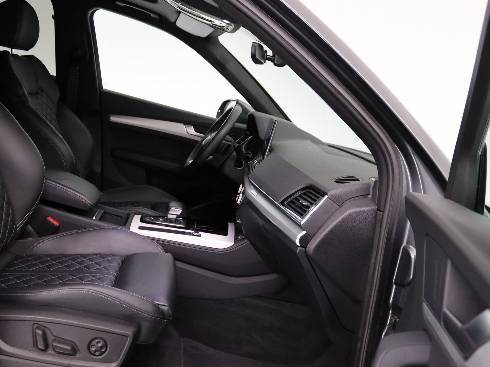 Audi Q5 50 TDI quattro S line AHK PANO 360° STANDHZ