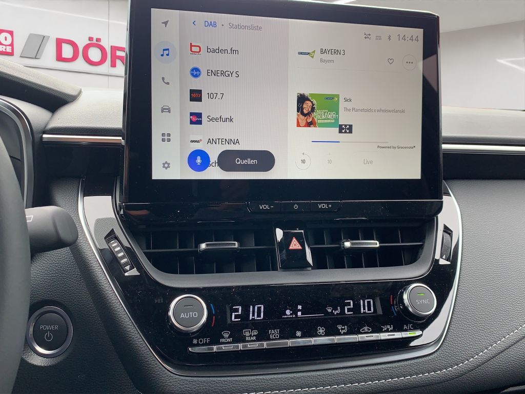 Toyota Corolla 1.8 Hybrid Touring Sports - Samsaru's Car Outlet
