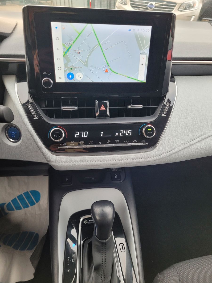 Toyota Corolla Sports Hybrid - Samsaru's Car Outlet