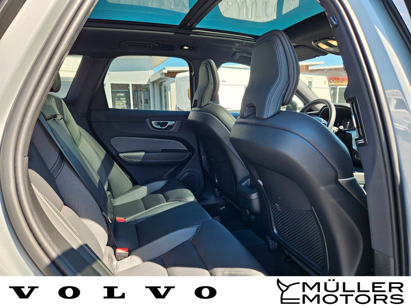Volvo XC 60 Plus Dark AWD