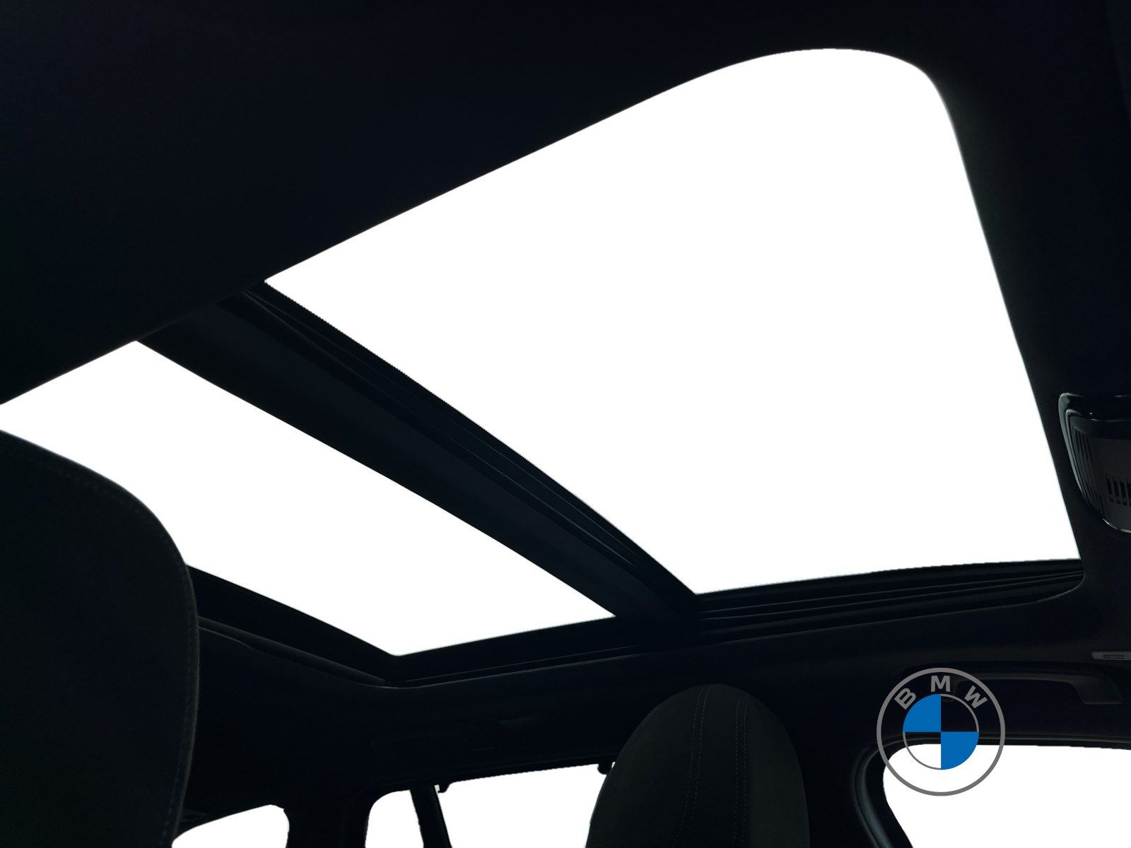 BMW 320d xDrive Touring M Sport AHK Pano LED