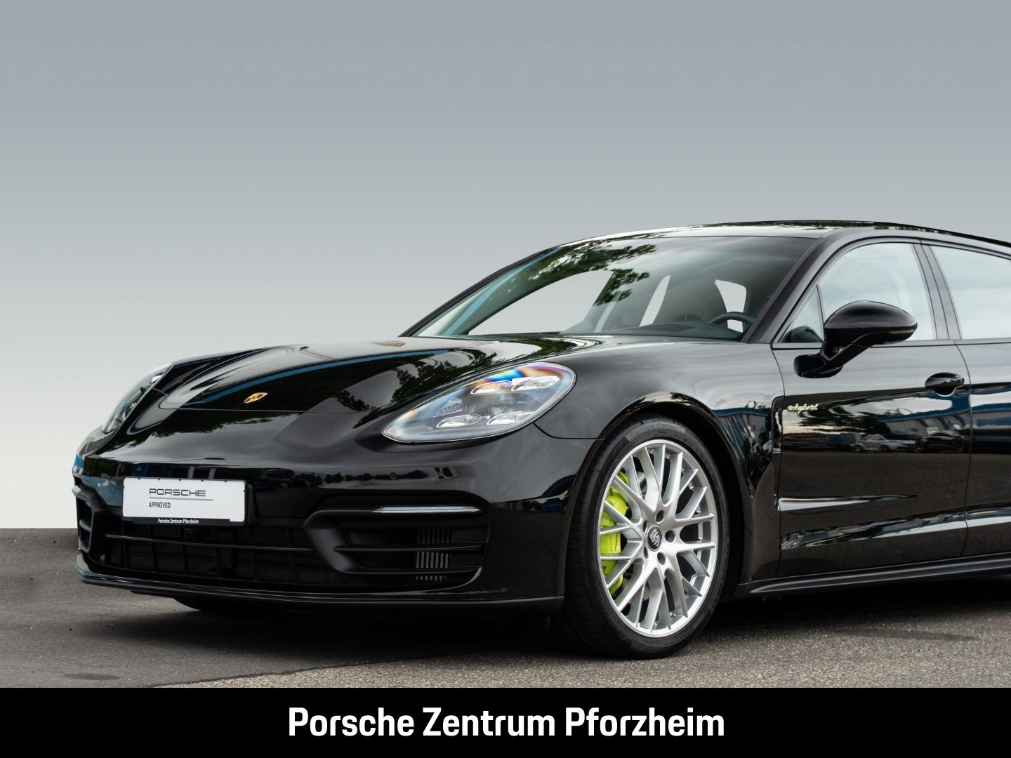Porsche Panamera 4 E-Hybrid Sport Turismo Surround-View
