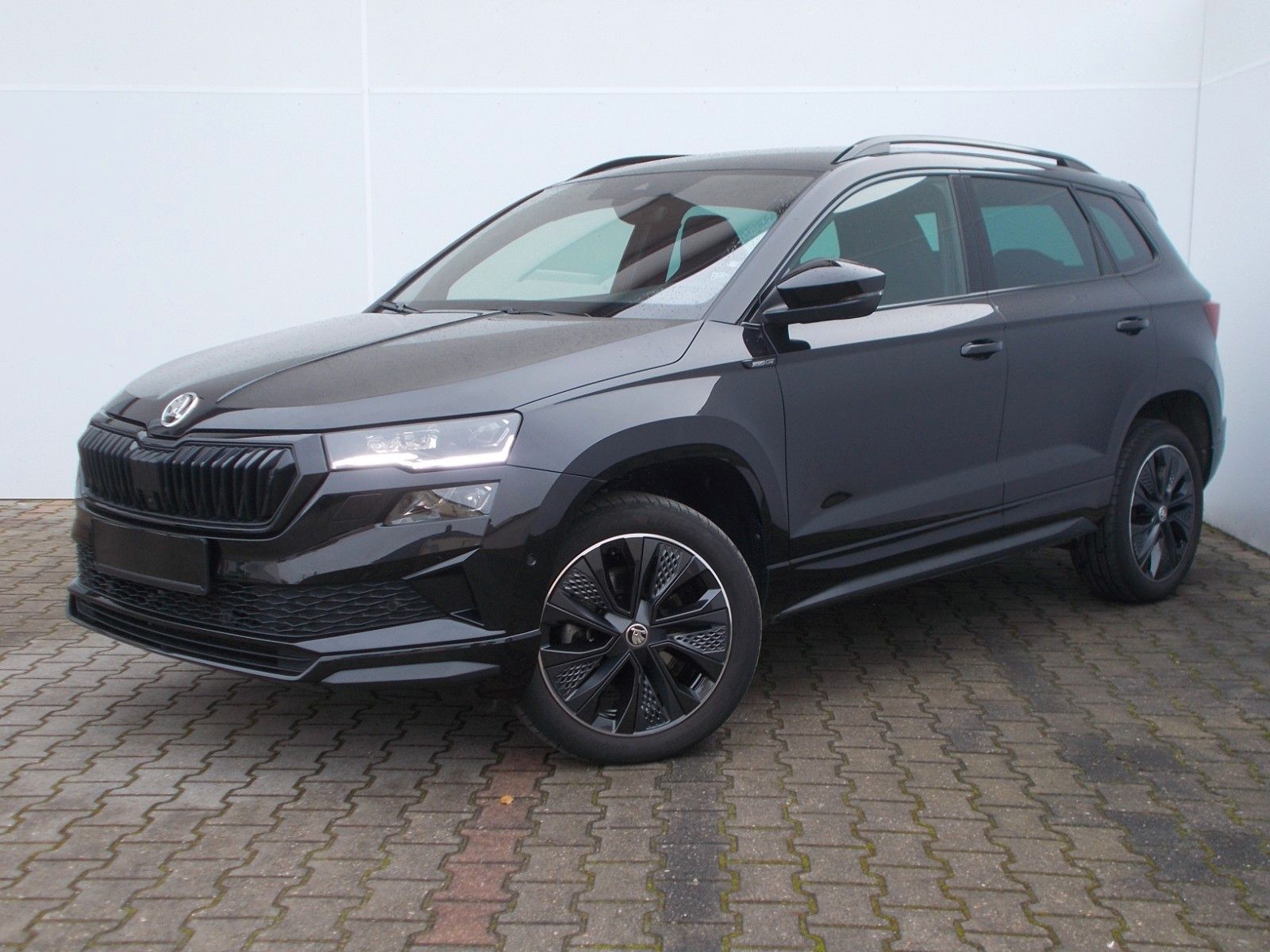 Skoda Karoq  1.5 TSI Sportline * DSG * Navi *AHK *360°