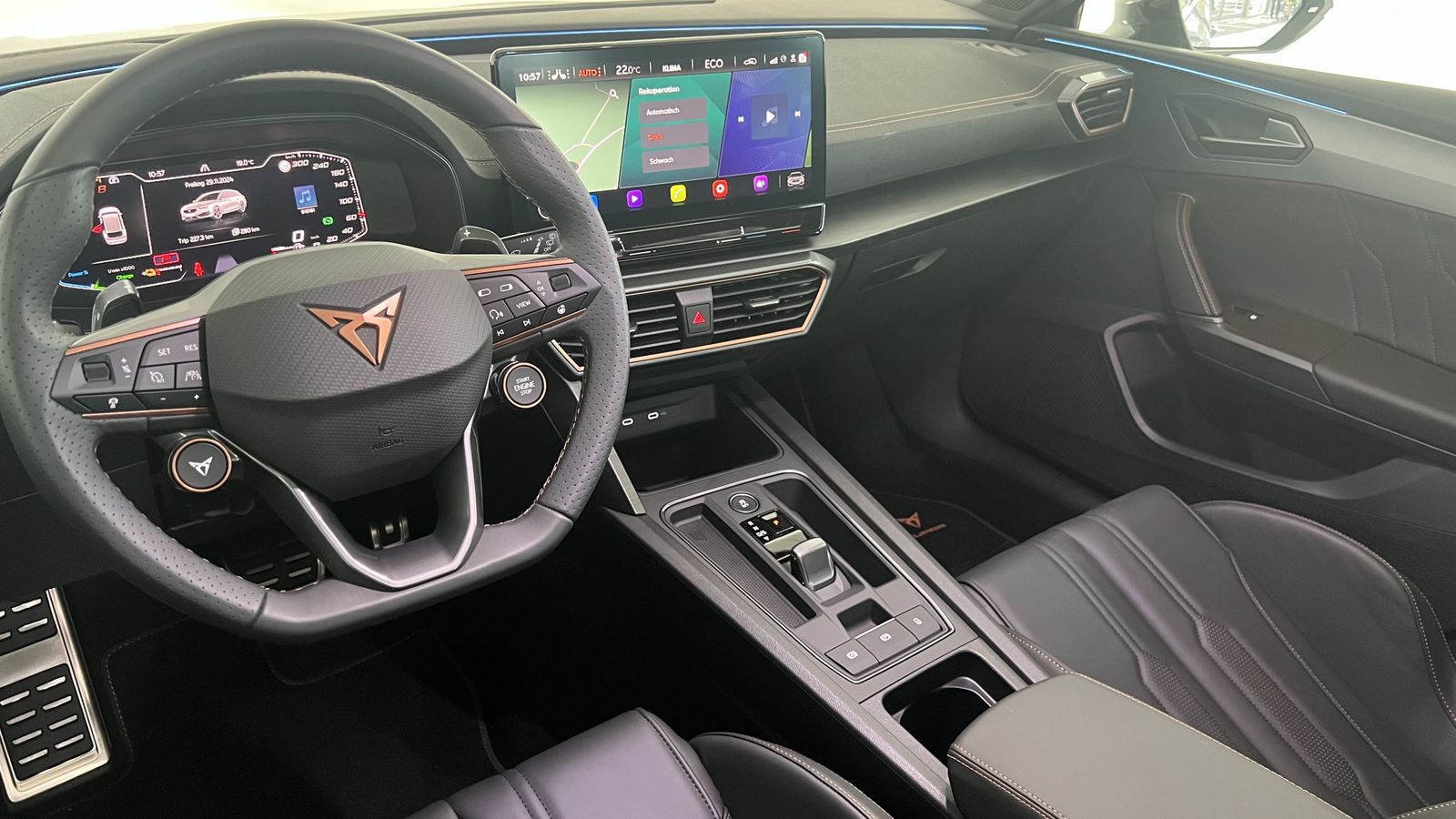 Cupra Leon Sportstourer VZ e-Hybrid - Samsaru's Car Outlet