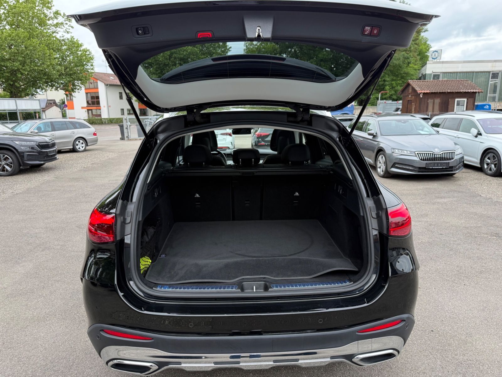 Mercedes-Benz GLC 220 d 4Matic*AMG-Line+Pano+AHK++Head-up*