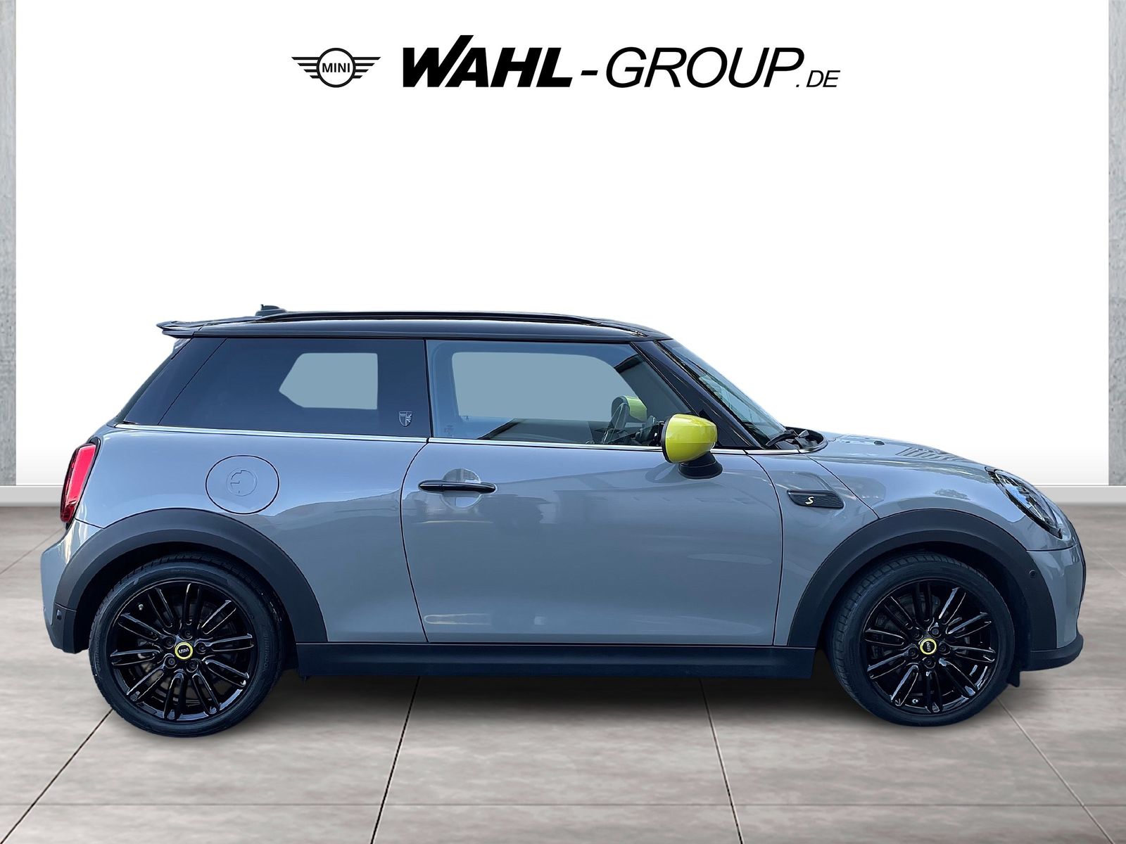 MINI Cooper SE YOURS TRIM - Samsaru's Car Outlet