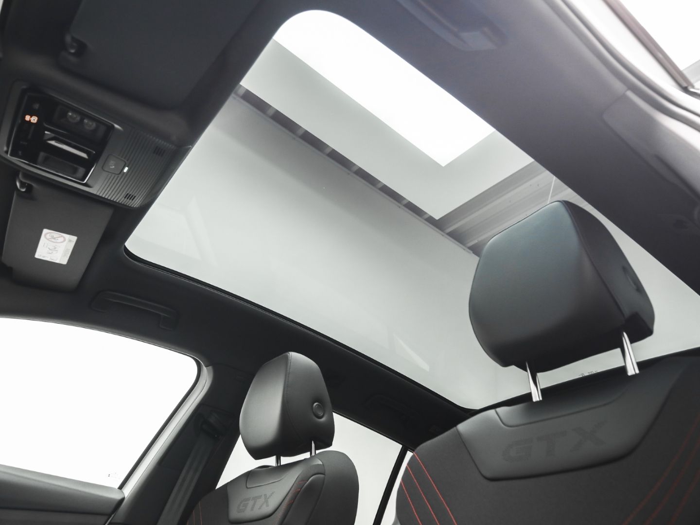Volkswagen ID.4 GTX Pano AHK HuD AreaView Harman