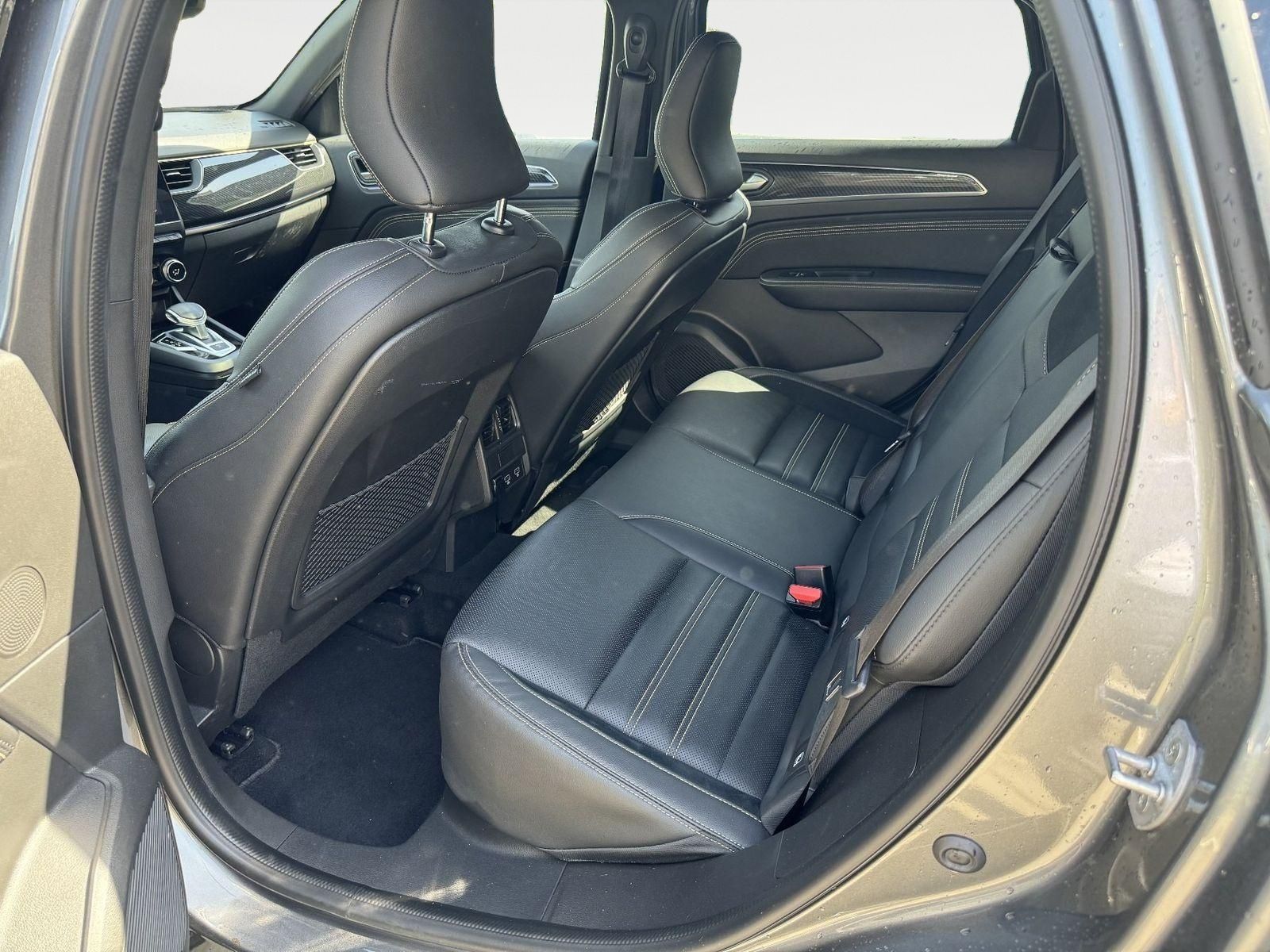 Renault Arkana E-TECH Hybrid - Samsaru's Car Outlet