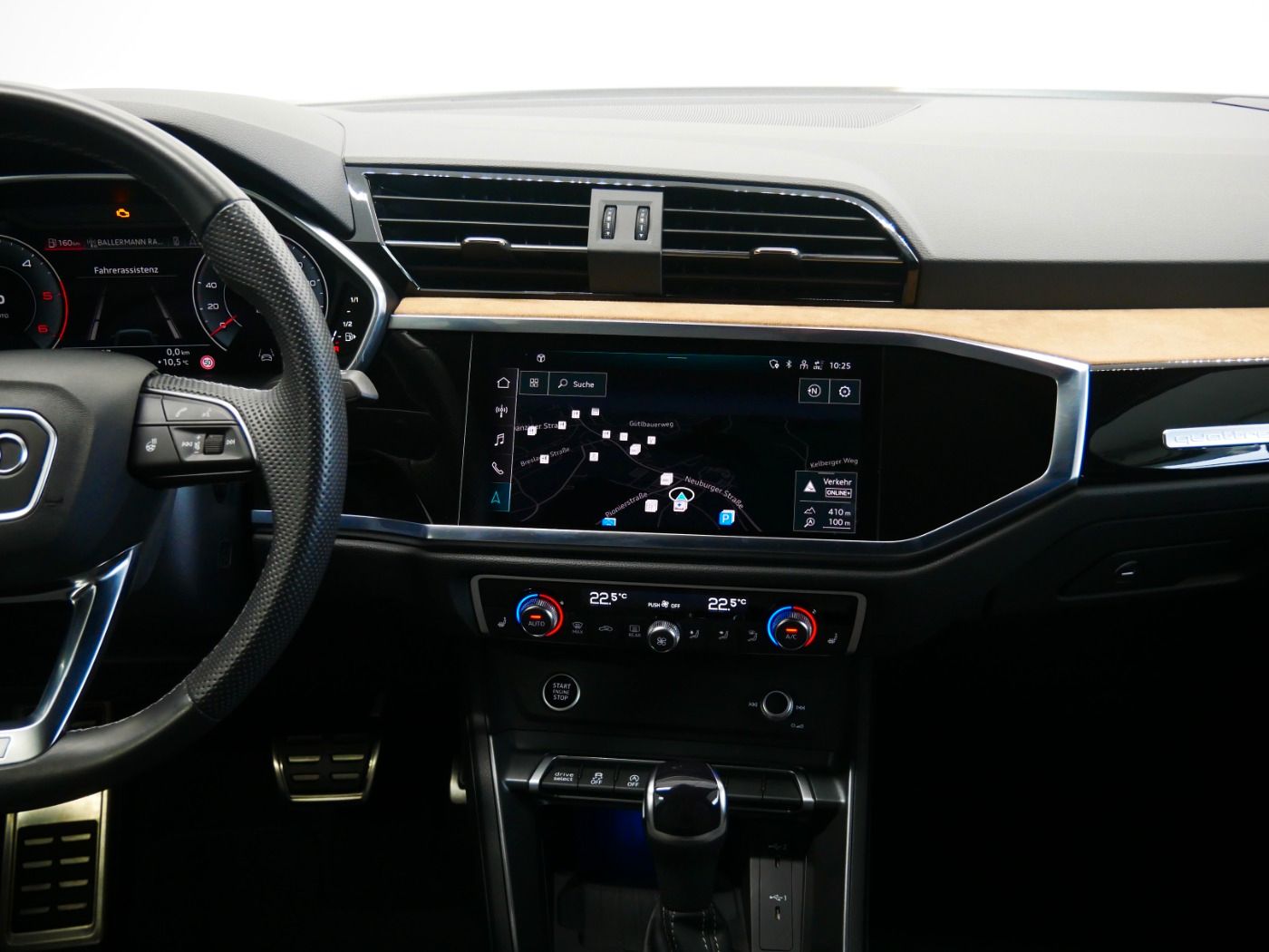 Audi Q3 Sportback 40 TDI quattro S line - Samsaru's Car Outlet