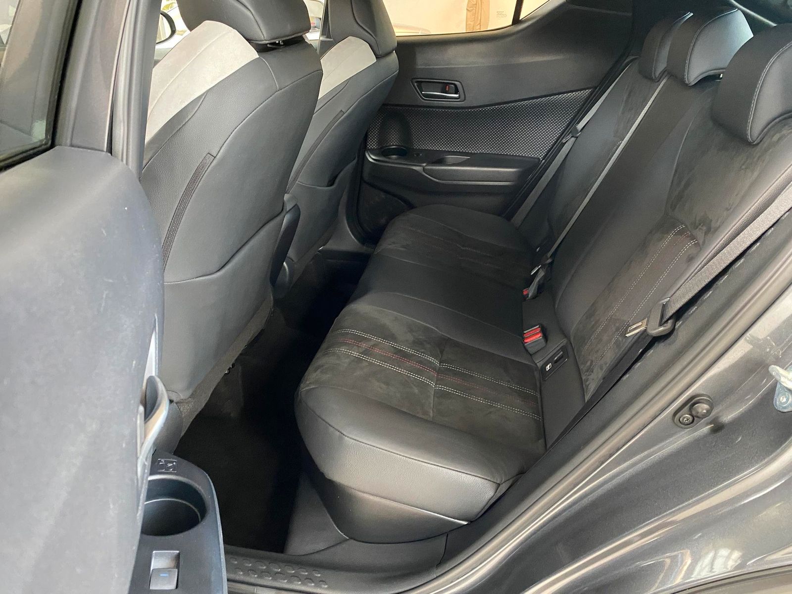 Toyota C-HR 2.0 Hybrid GR Sport - Samsaru's Car Outlet