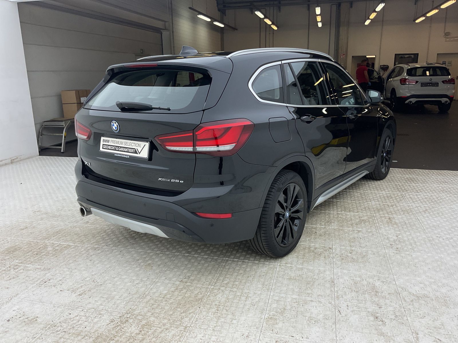 BMW X1 xDrive25e - Samsaru's Car Outlet