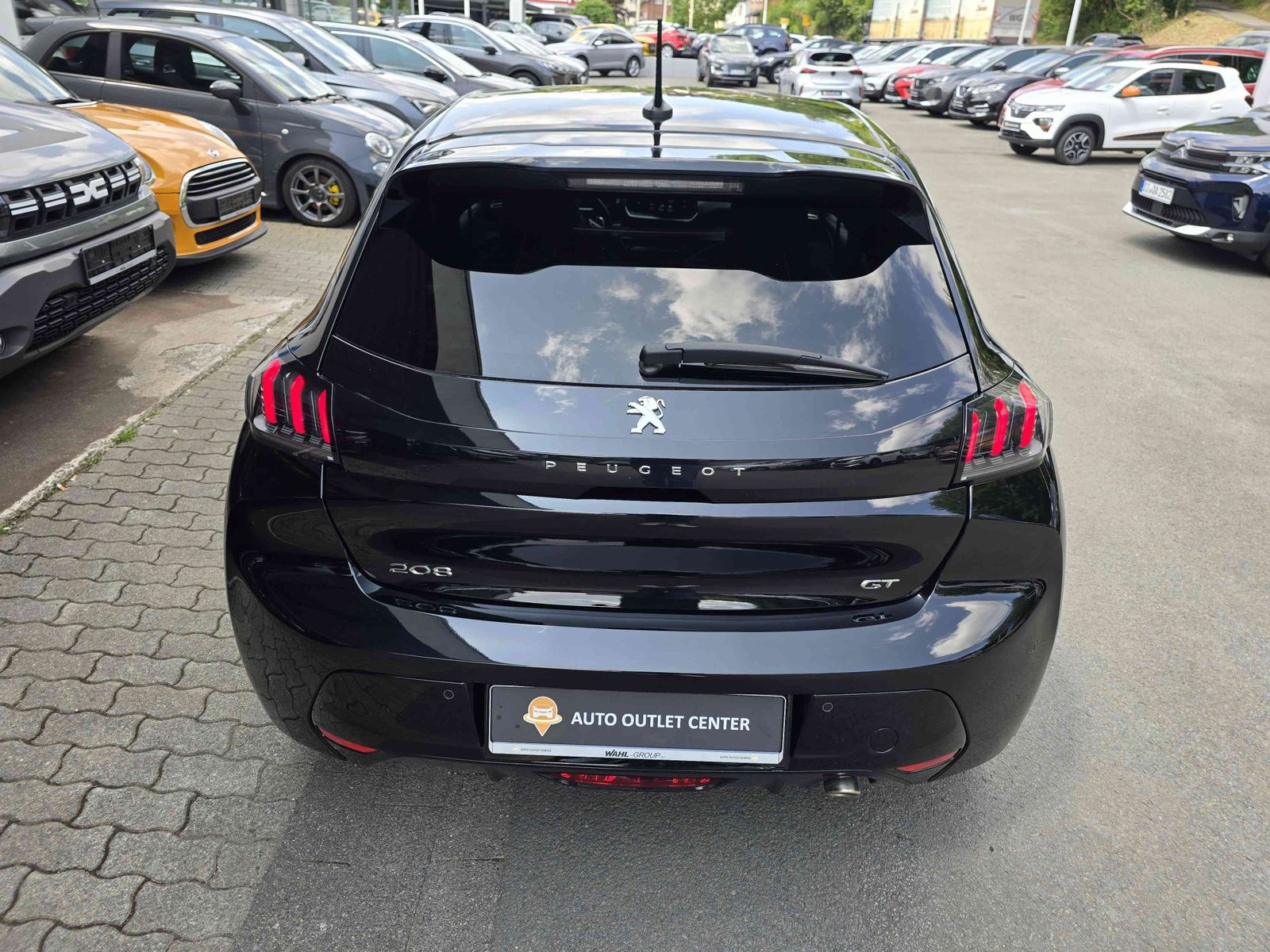 Peugeot 208 GT - Samsaru's Car Outlet