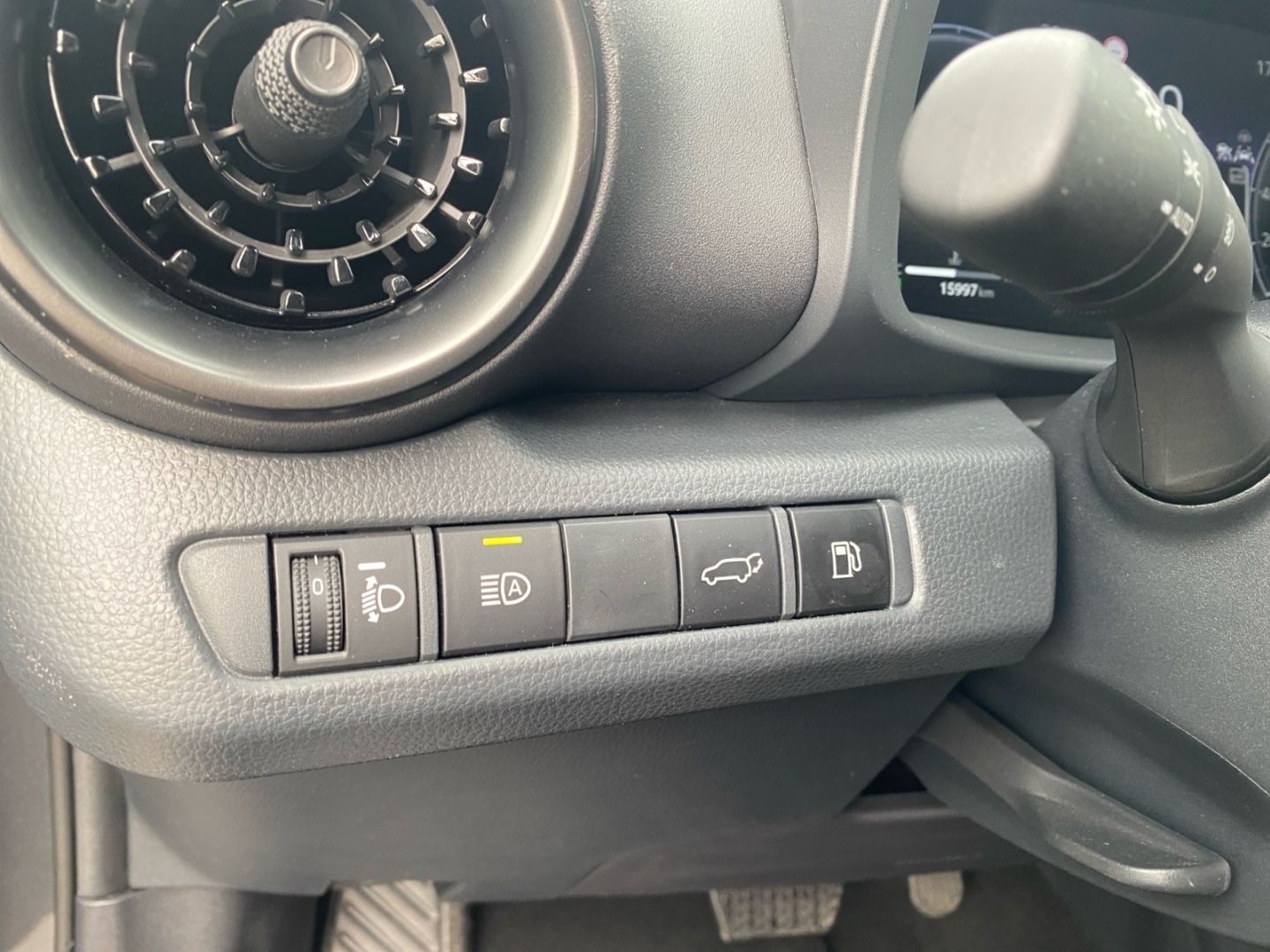 Toyota C-HR 1.8 Hybrid Teamplayer *LED*ACC*CAM*SHZ*PDC*