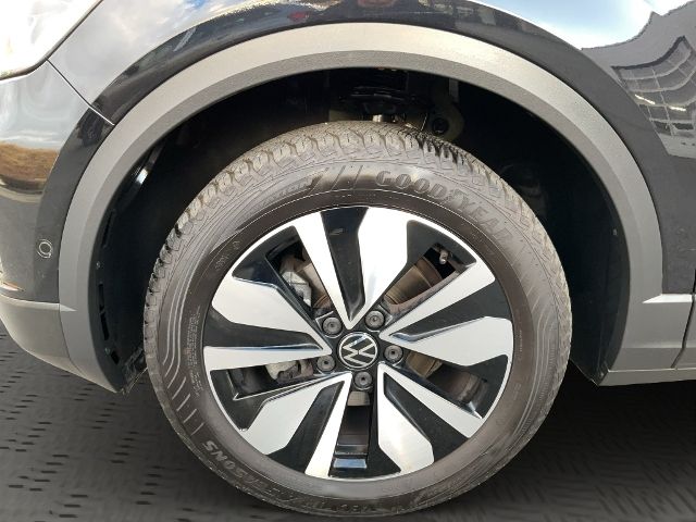 Volkswagen T-Roc 1.5 l TSI OPF Move - Samsaru's Car Outlet