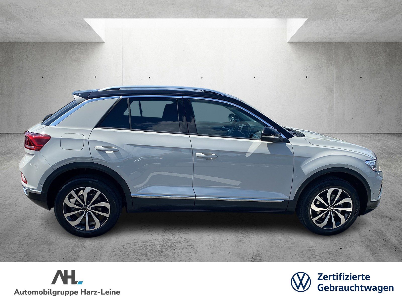 Volkswagen T-Roc 1.5 TSI Style DSG - Samsaru's Car Outlet