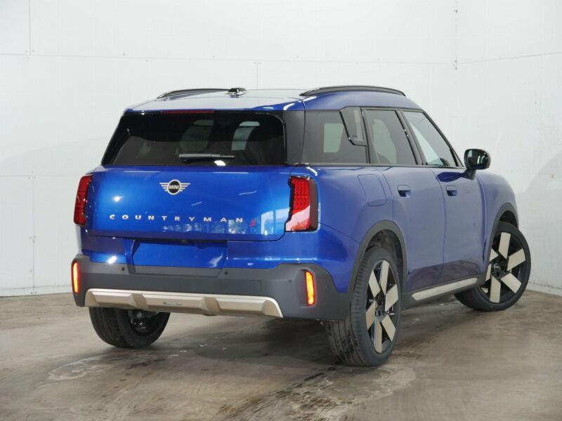 MINI Countryman S ALL4 Favoured Trim - Samsaru's Car Outlet