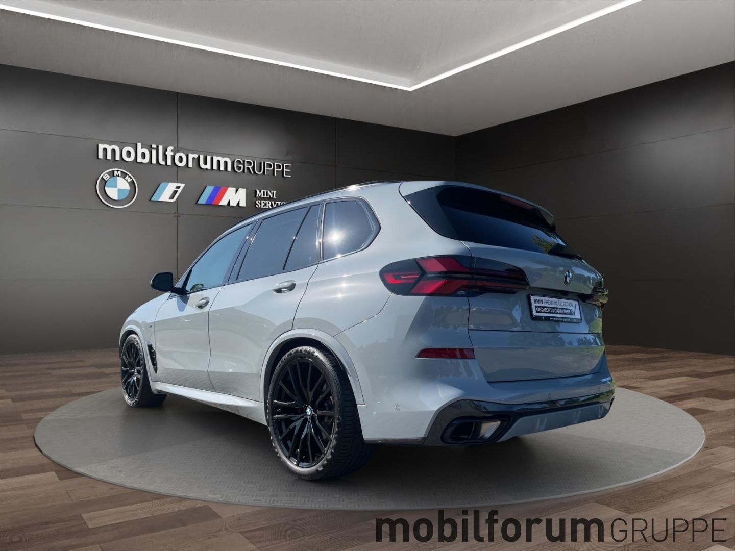 BMW X5 xDrive30d M-Sport Massage B&W Luft Sky Lounge