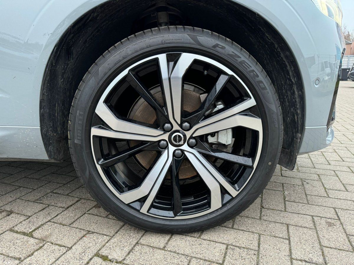 Volvo XC60 B5 AWD Ultimate Dark Luftfahrwerk Bowers &