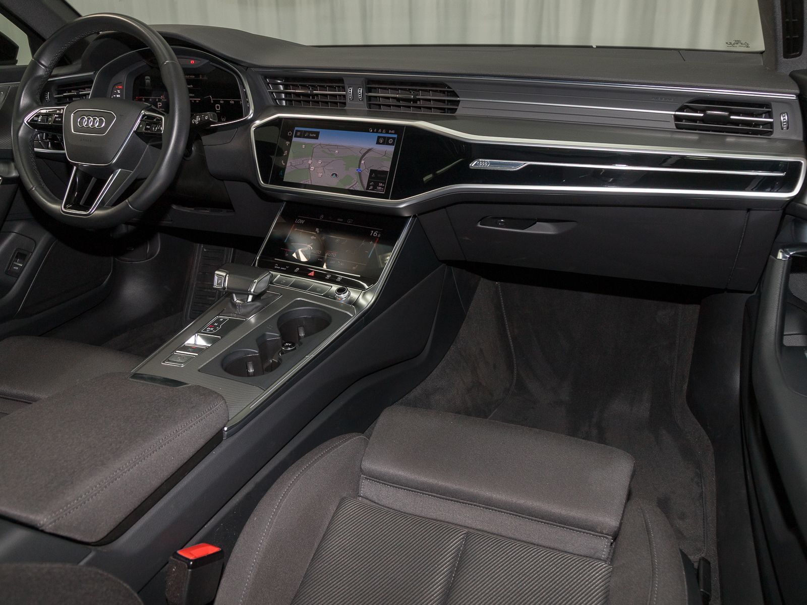 Audi A6 Avant 45 TFSI SPORT - Samsaru's Car Outlet