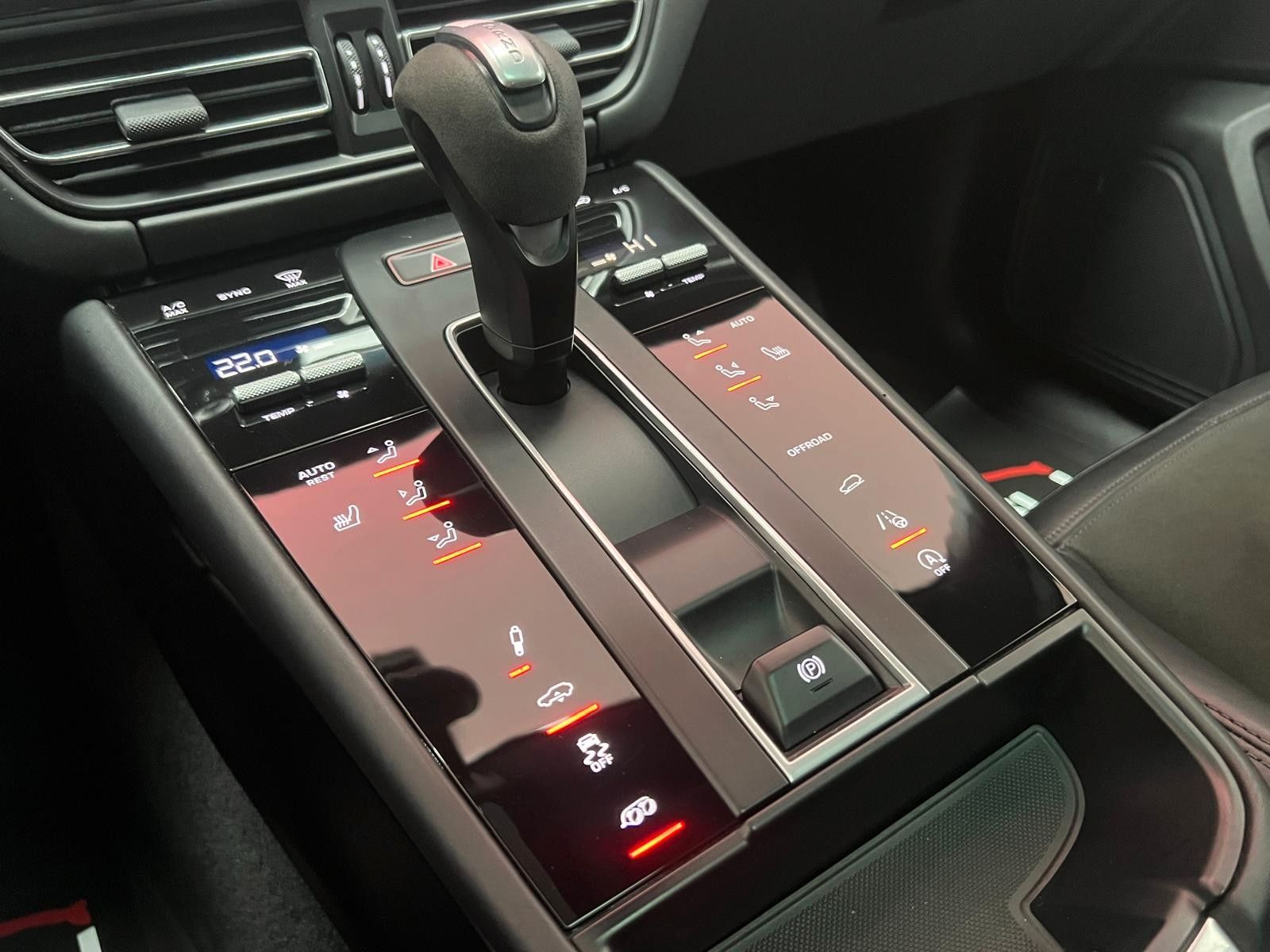 Porsche Macan GTS - Samsaru's Car Outlet