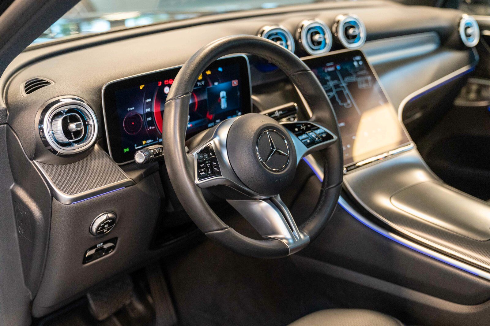 Mercedes-Benz GLC 220 d 4M AVANTGARDE Burmester Pano Sitzklima