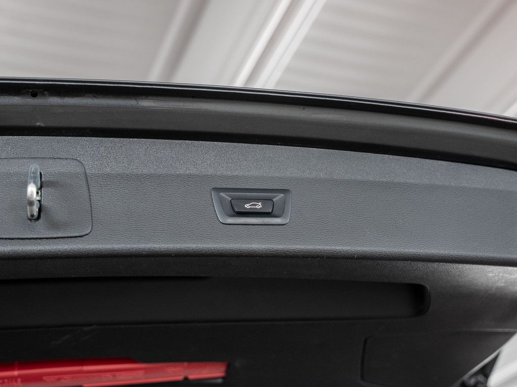 BMW X1 xDrive 20d X-Line - Samsaru's Car Outlet