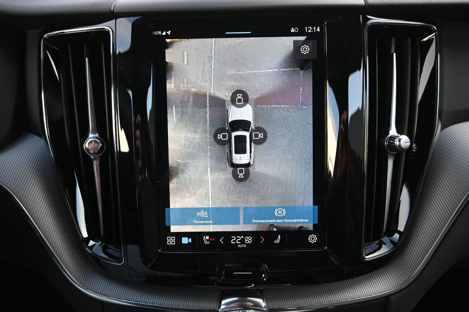 Volvo XC60 B5 AWD Plus Dark*H&K*FSHZG*360°*ACC*AHK