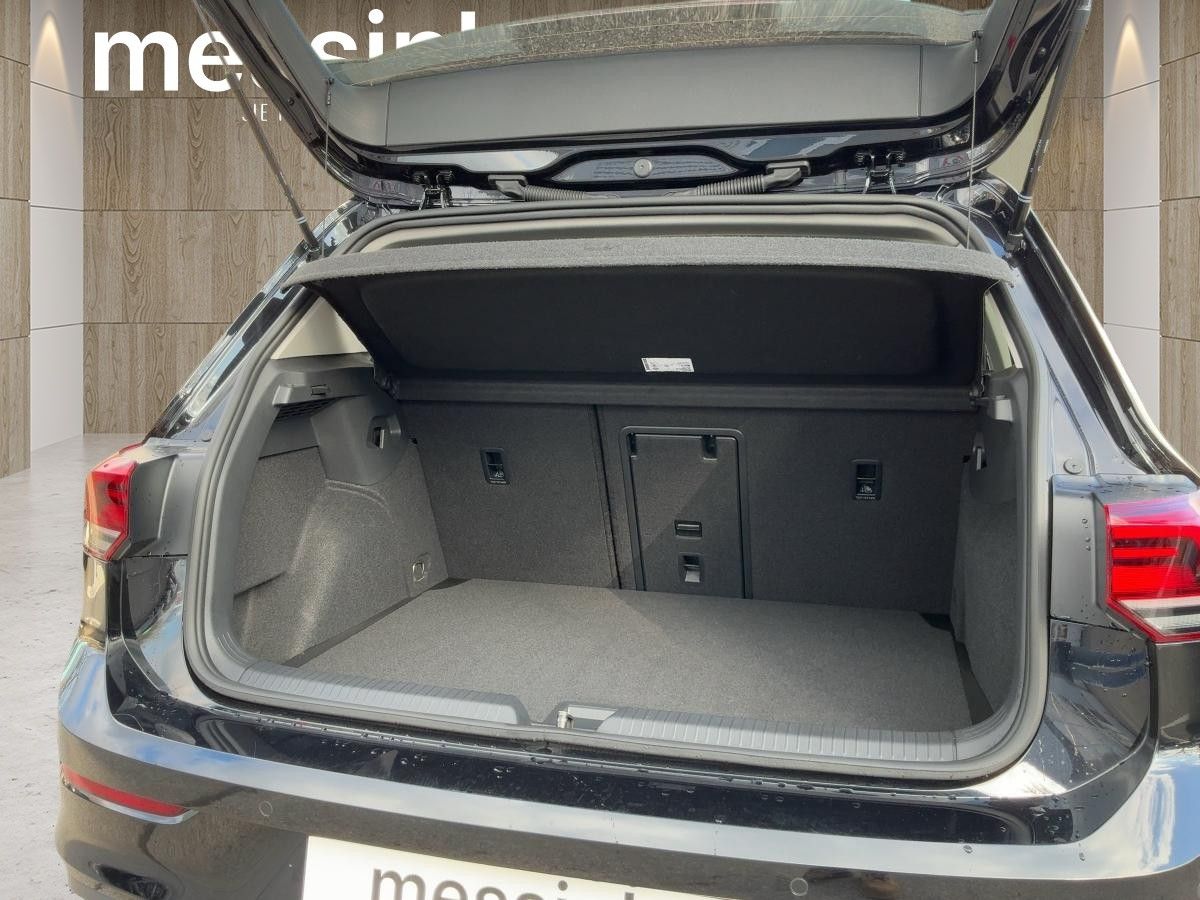 Volkswagen Golf VIII 2.0 TDI Active - Samsaru's Car Outlet