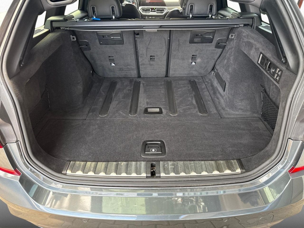 BMW 320d Touring xDrive M Sport - Samsaru's Car Outlet