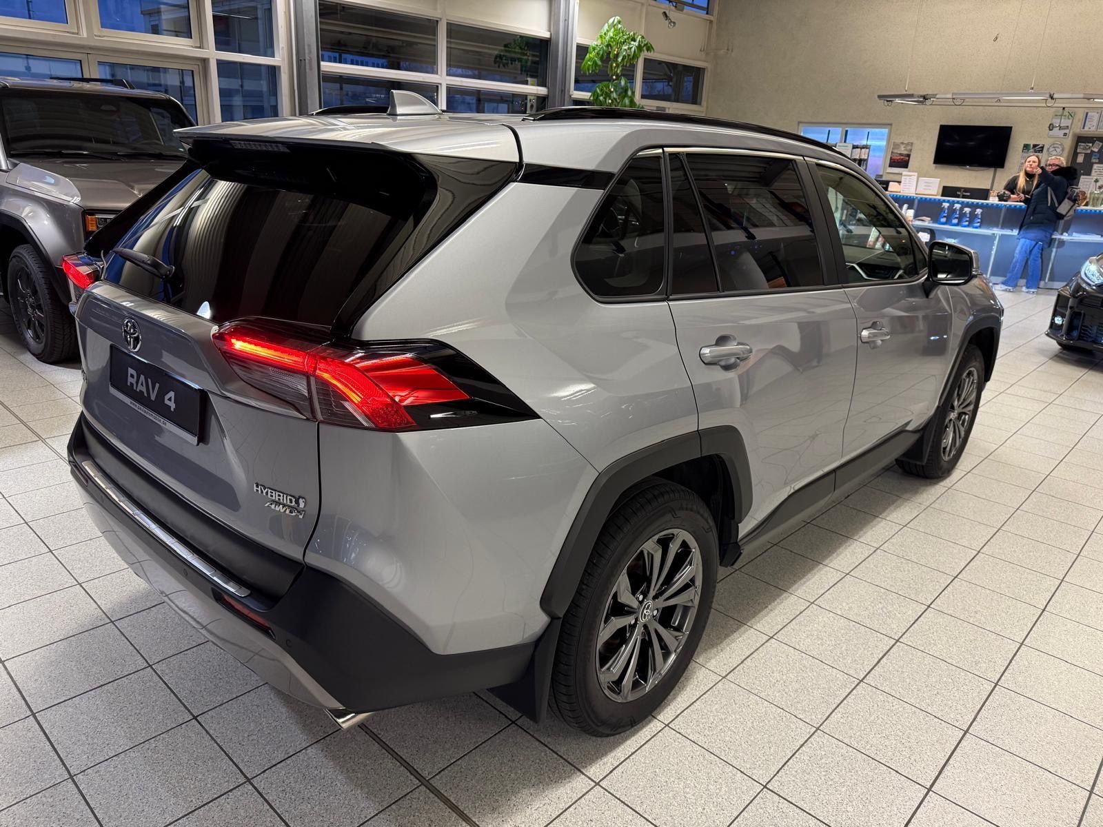 Toyota RAV 4 HYBRID-4x4-LED-LEDER-KAMERA-MOD. 2024
