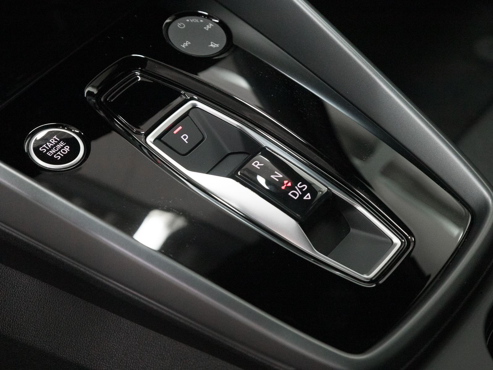 Audi A3 Sportback 30 TFSI S LINE - Samsaru's Car Outlet