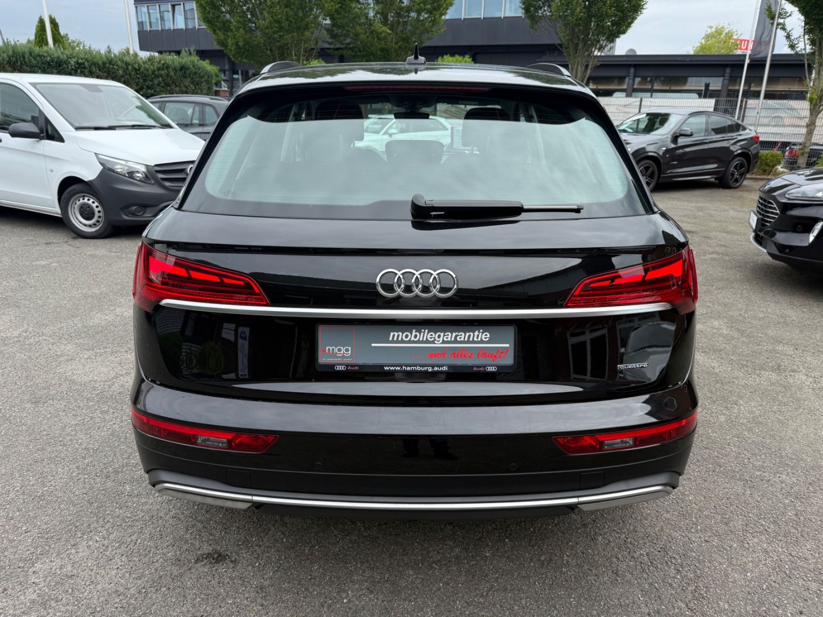 Audi Q5 40 TDI quattro - Samsaru's Car Outlet