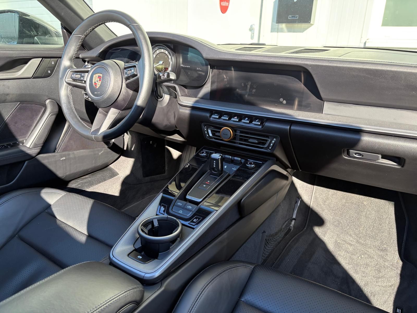 Porsche 992 Cabrio - Samsaru's Car Outlet