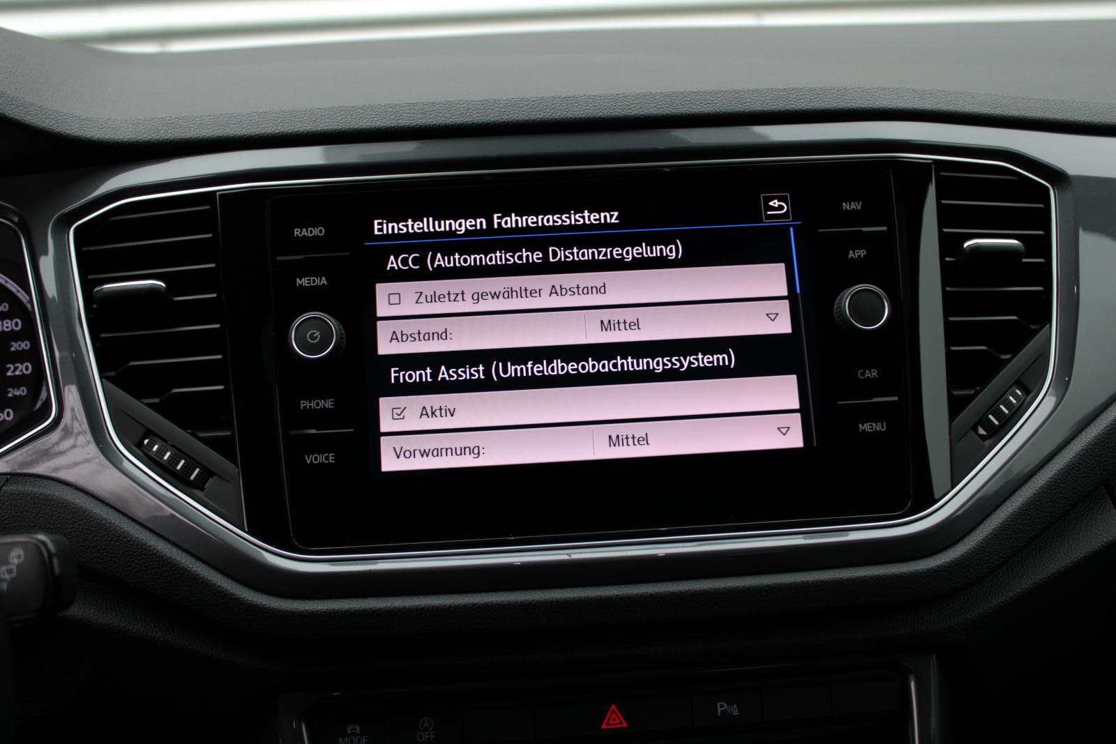 Volkswagen T-ROC 1.5TSI R-Line - Samsaru's Car Outlet