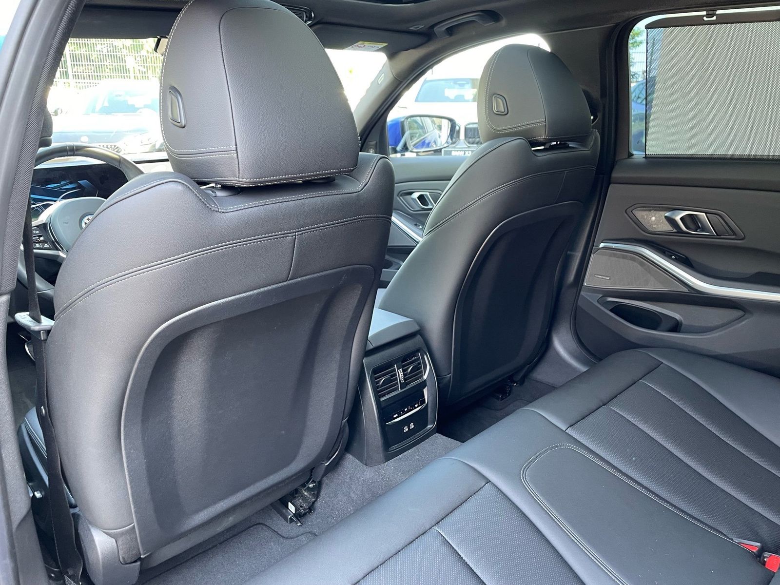 BMW 330e xDrive Tour M Sport | AHK ACC FIN ab 1,99 %