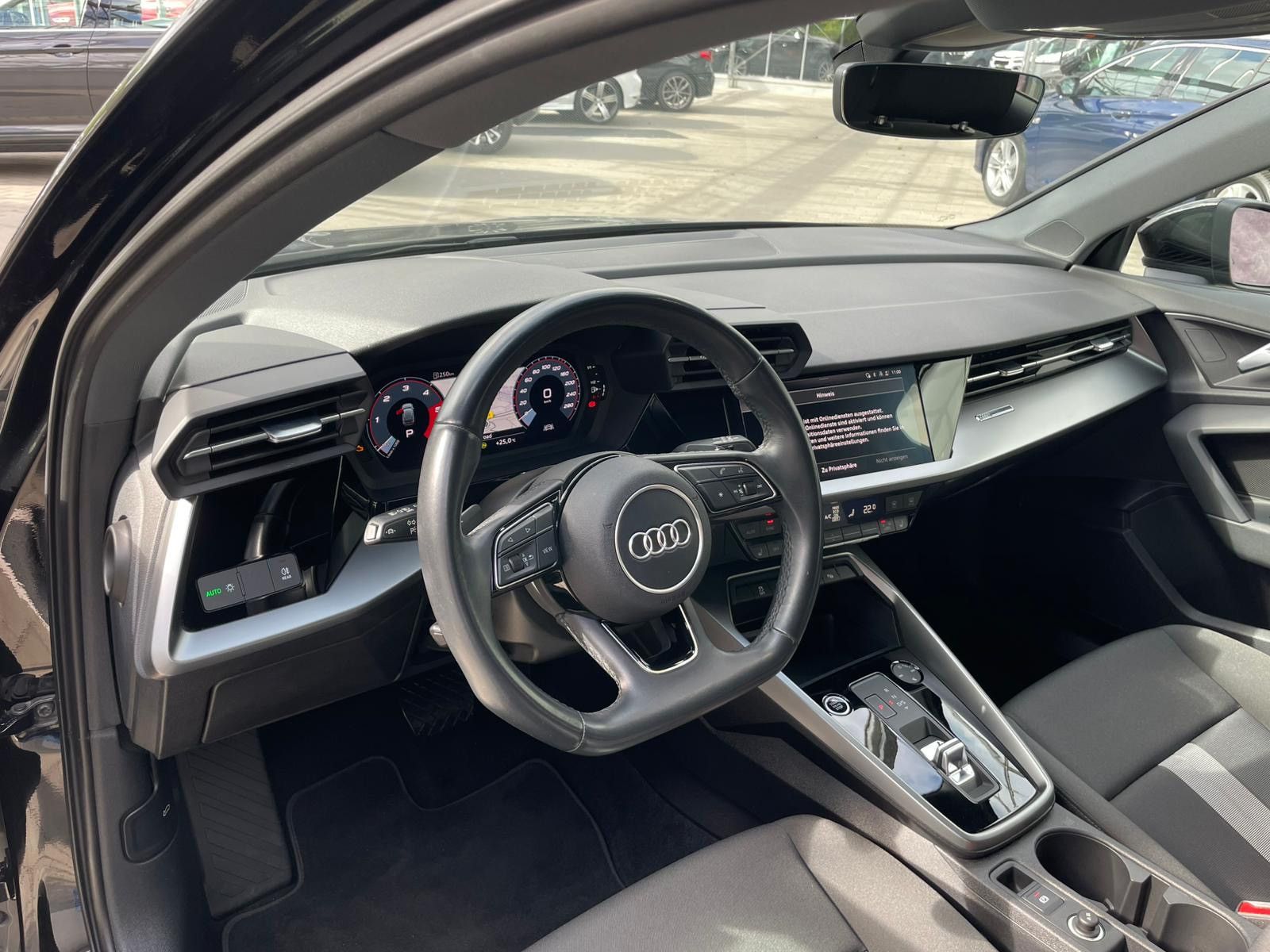 Audi A3 Spb 35 TDI S-tronic S-Line Nav LED Assist 17"