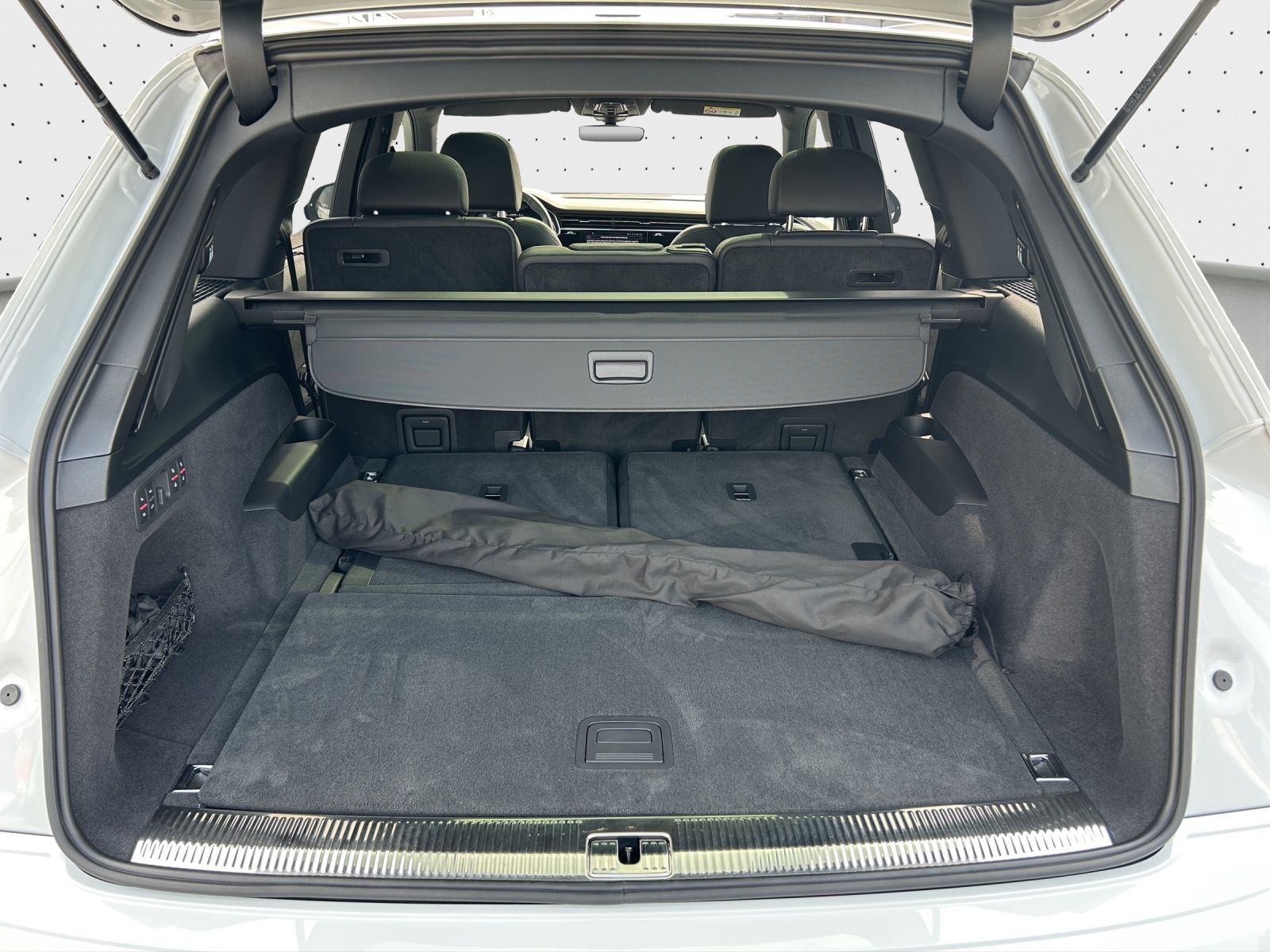 Audi Q7 50 TDI quattro S-LINE*7-SITZER*AHK*PANO*OPTIK