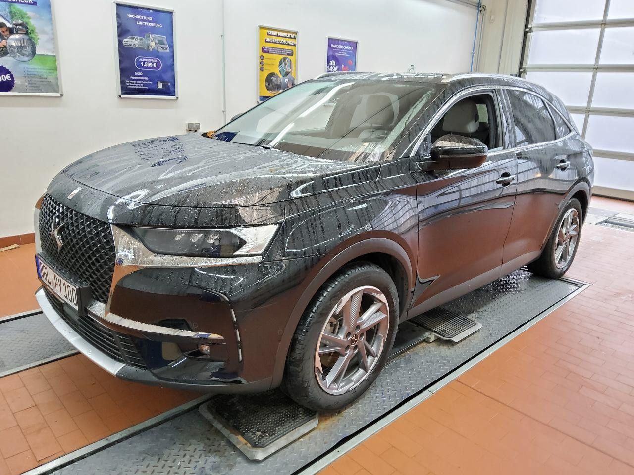 DS Automobiles DS7 4x4 Rivoli-Leder-weiß*Pano*Focal*AHK*NightV.