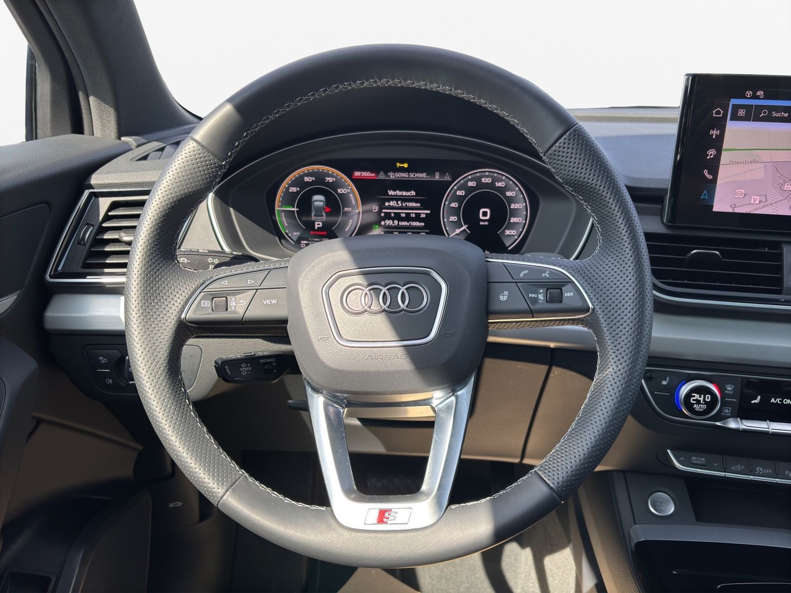 Audi Q5 55 TFSIe S-LINE*NAVI-PLUS*MATRIX*AHK*PANO*OPT