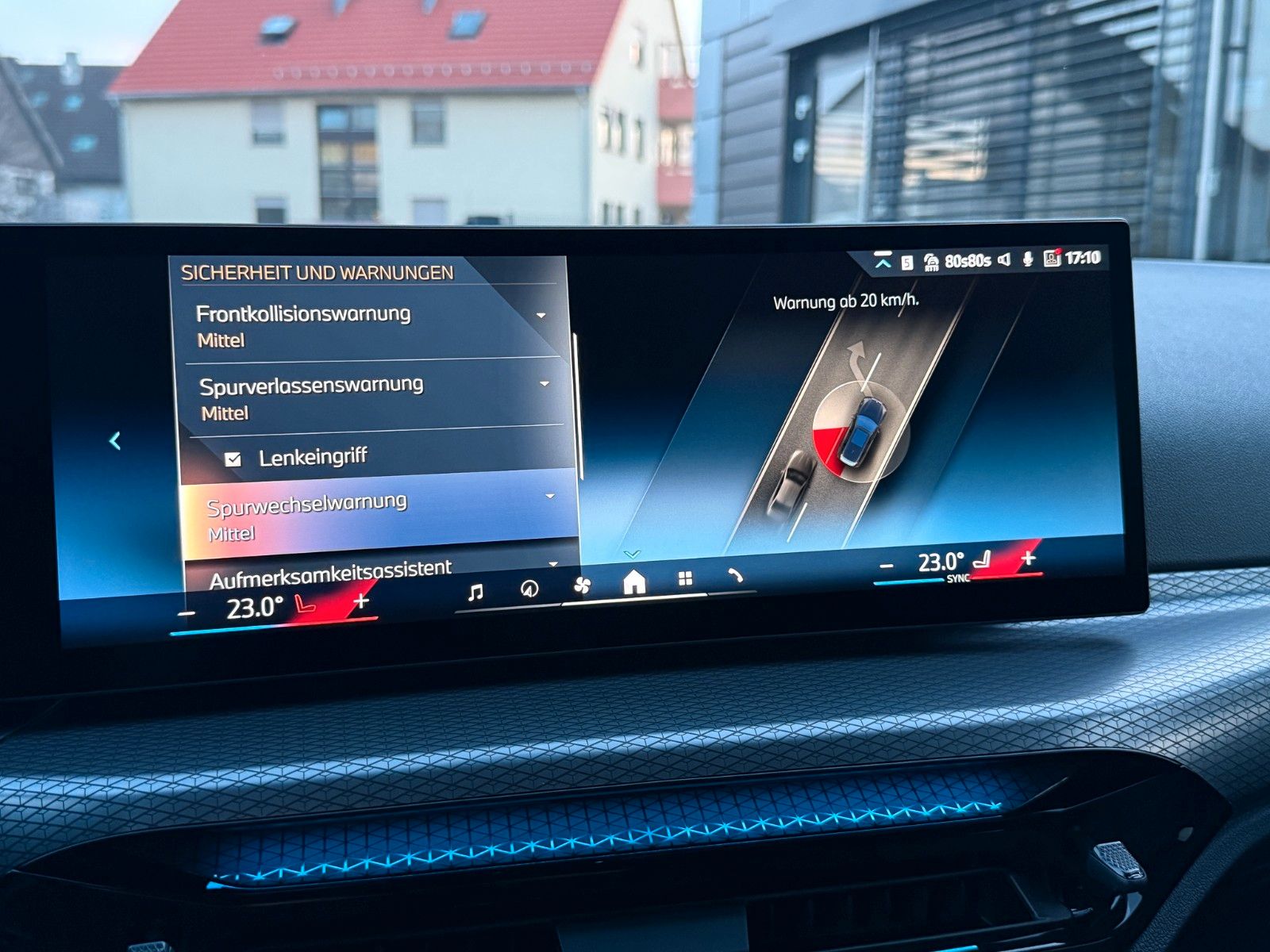 BMW 320i M Sport 18" HuD AHK ACC 360° LED+
