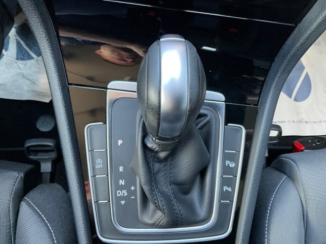 Volkswagen Golf Variant 2.0 TDI SCR DSG Highline - Samsaru's Car Outlet