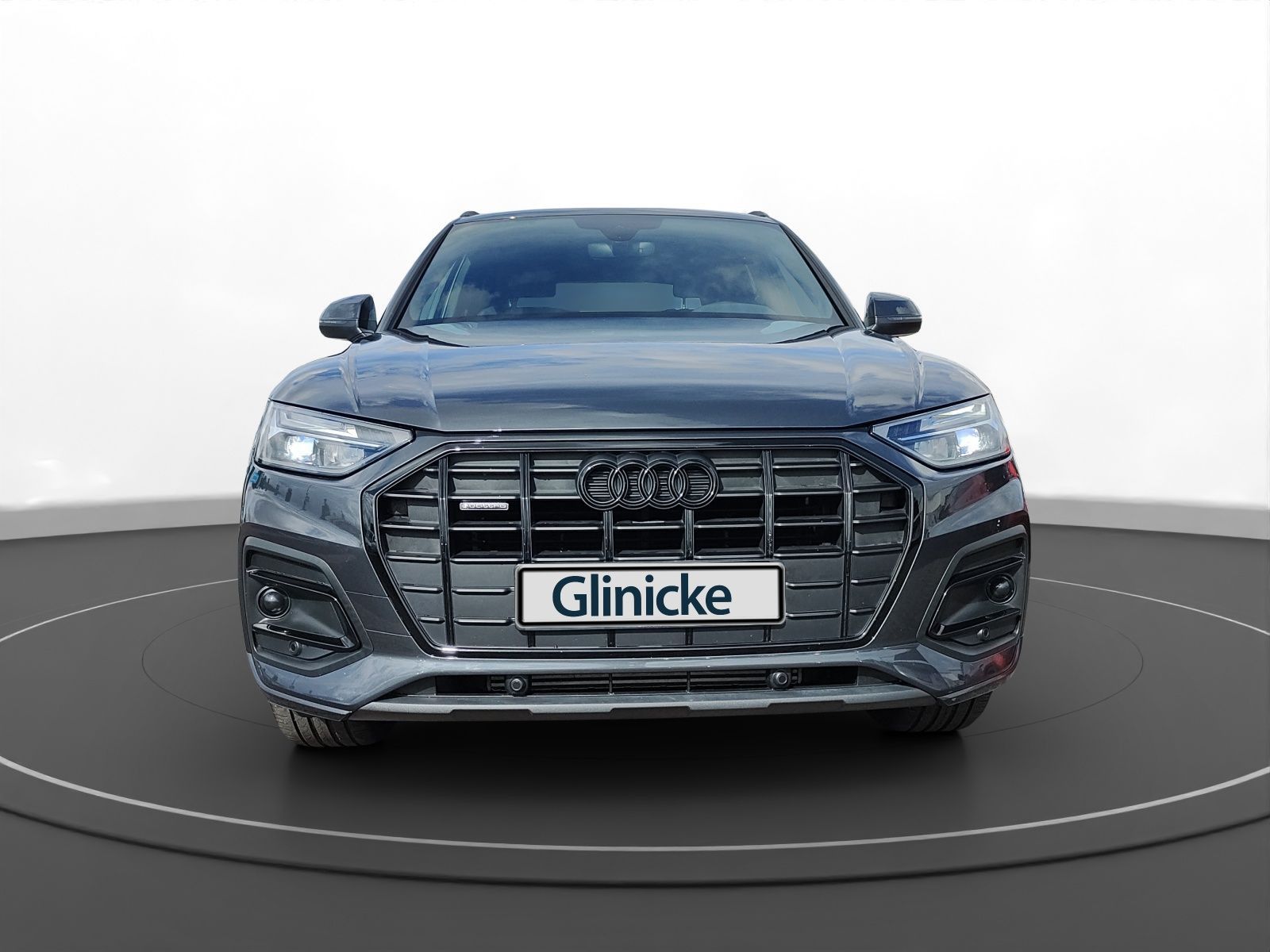 Audi Q5 40 TFSI quattro advanced - Samsaru's Car Outlet