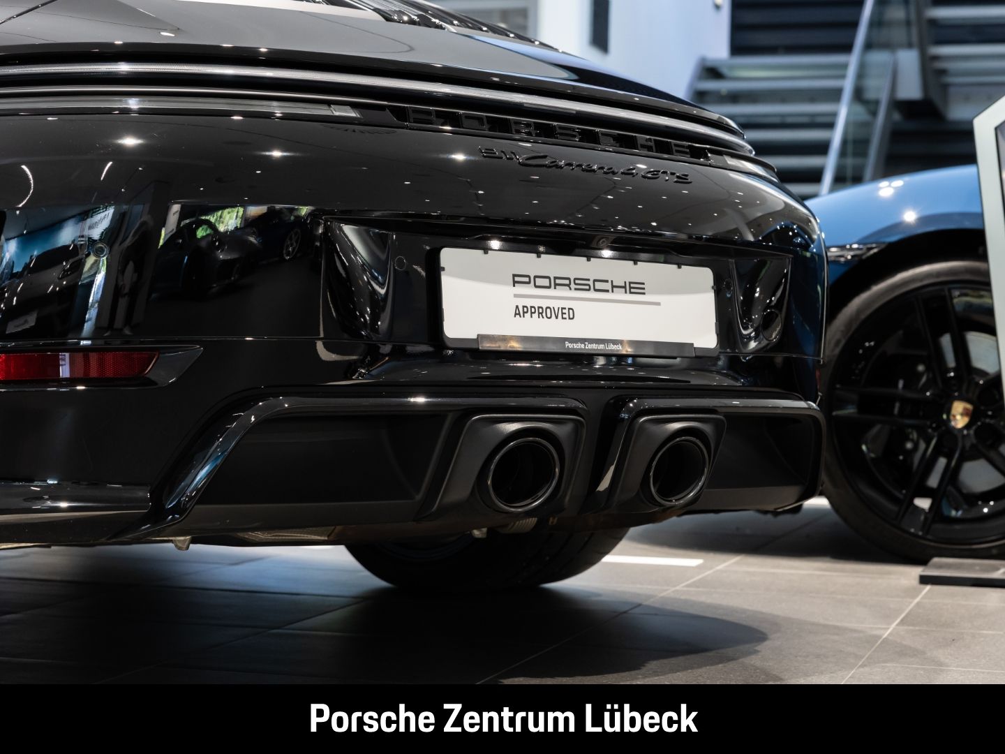 Porsche 992 911 Carrera 4 GTS BOSE Sportabgasanlage LED