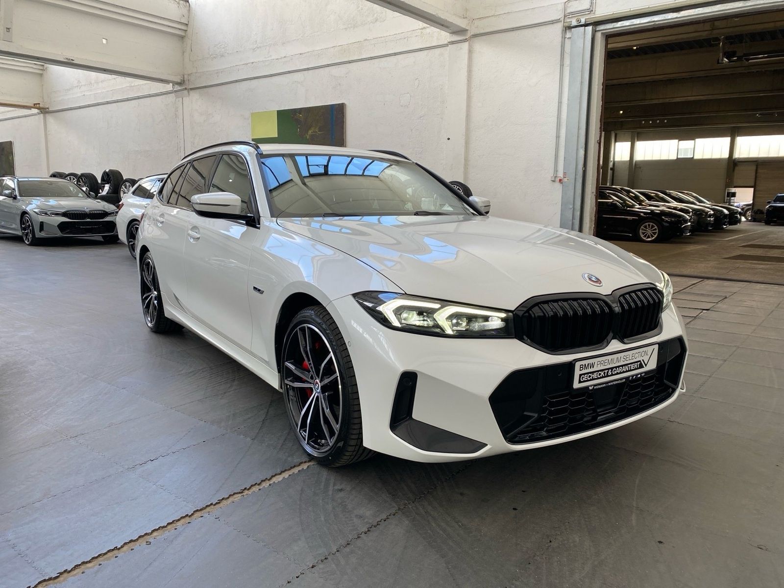 BMW 330e xDrive Touring M Sport LC Prof. ACC H/K AHK