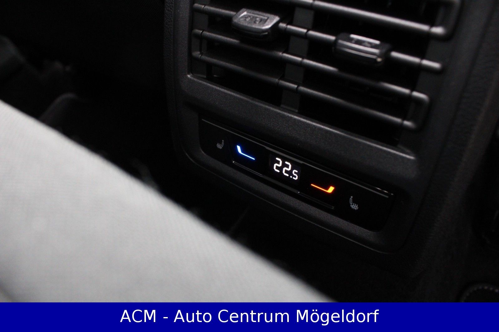 Volkswagen Golf VIII 2.0 GTD - Samsaru's Car Outlet