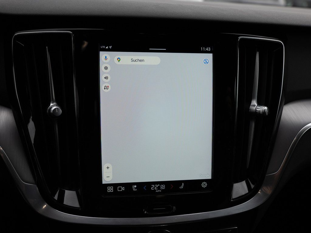 Volvo V60 2.0 Core Recharge Plug-In Hybrid AWD 1.Hand